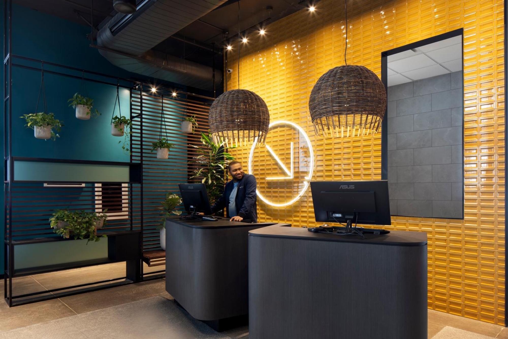 Hotel Alt Toronto Airport 3*