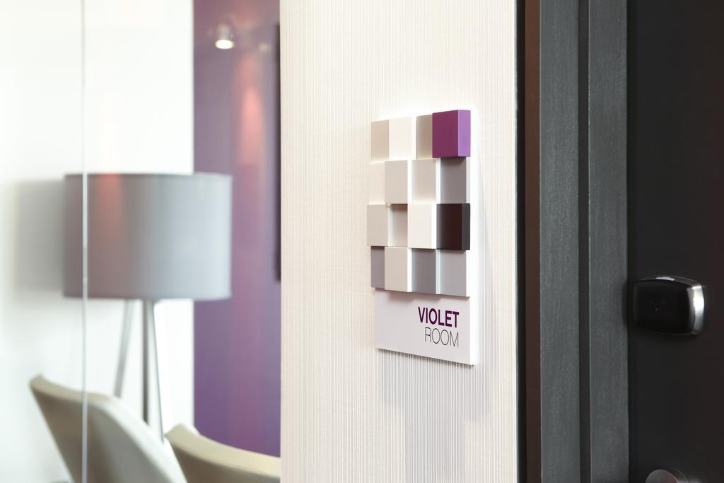 Alt Toronto Airport Hotel Mississauga